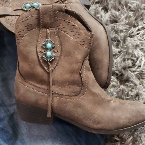 ⚡️SALE⚡️RAMPAGE GIRLS SZ 5 - Picture 2 of 9